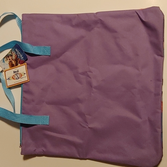 3/$25 DISNEY Frozen waterproof shoulder bag - Picture 8 of 12